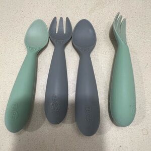 Kids Silicone Spoon and Fork Set - Green and Gray